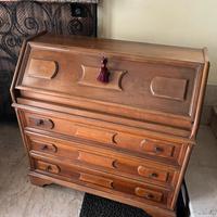 Scrittoio con ribalta