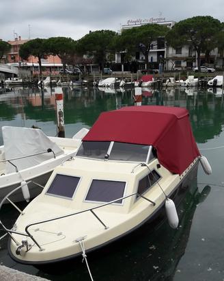 Omnia 600 Pilot Mercury 135hp