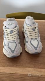 New Balance 9060 bianche e beige