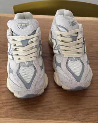 New Balance 9060 bianche e beige