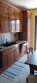 Cucina in noce nazionale m 1,65 x m 4,20
