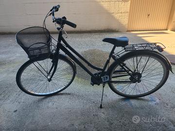 Bici nera donna