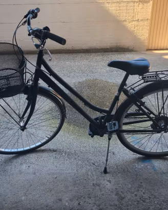 Bici nera donna