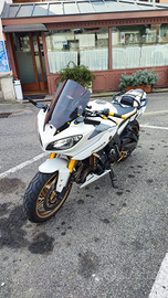 Moto Yamaha FZ8 Fazer