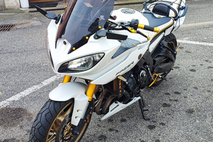 Moto Yamaha FZ8 Fazer