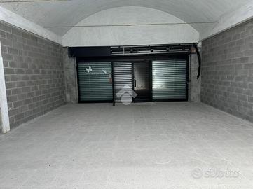 LABORATORIO A GARBAGNATE MILANESE