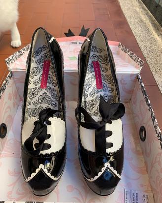 Scarpe in vernice