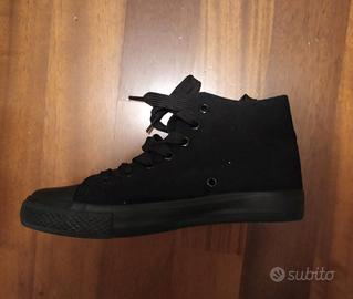 scarpe nere alte 