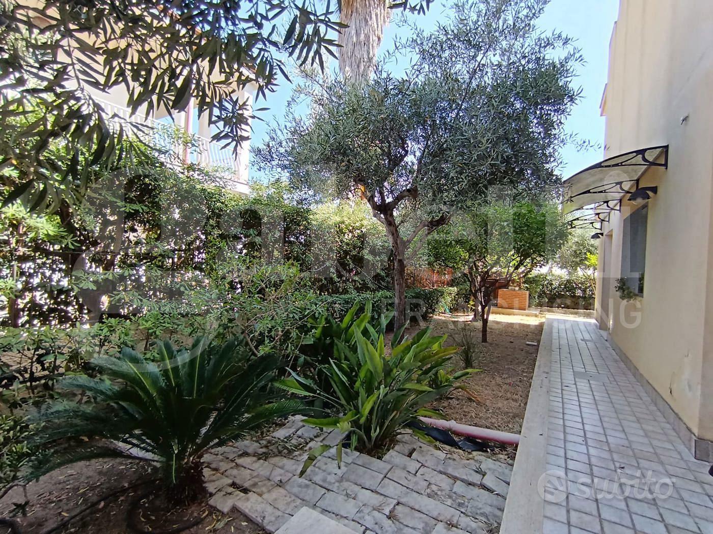 Casa – Siracusa, Villaggio Elios, Carrozzieri - Altro