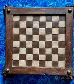 Scacchiera e dama realizzata a mano