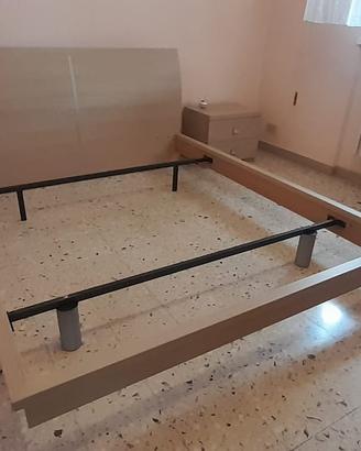 LETTO  legno con luci LED + comodino