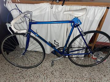 vintage retro road-bike