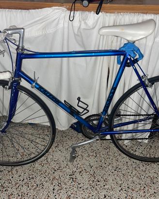 vintage retro road-bike