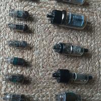 Lotto di 12 valvole vintage 