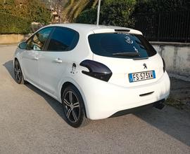 Peugeot 208 - 2018