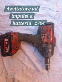 Avvitatore ad impulsi a batteria milwaukee