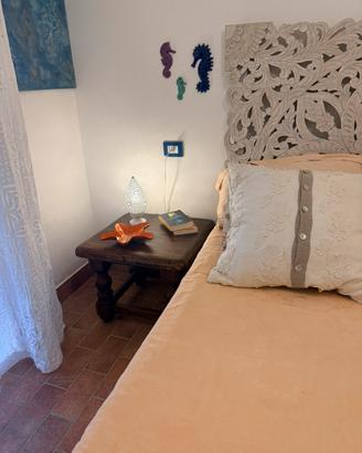 Tavolino in legno massello 60X60