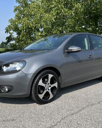 Volkswagen Golf VI 1.6 TDI 105 CV