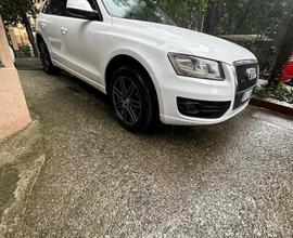 Audi Q5 QUATTRO S-TRONIC