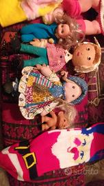 Bambole e pupazzi giocattoli per bambini