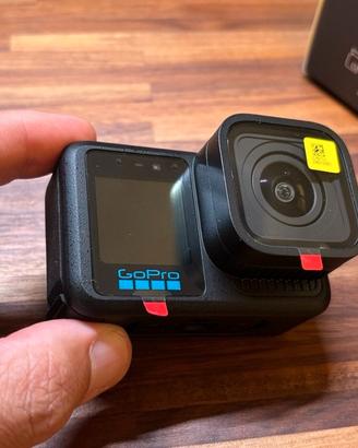 GoPro Mission NUOVA + Accessori Extra Originali