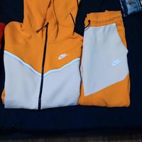 nike tech fleece