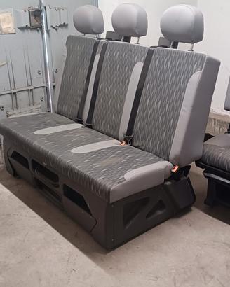 Sedile ribaltabile funzione letto Ford Transit mk6