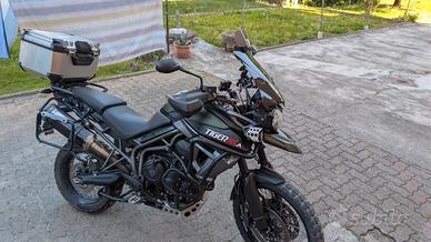 Triumph Tiger 800 XCA full optional 