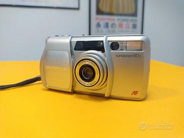 Olympus Superzoom 80S fotocamera pellicola 35mm an