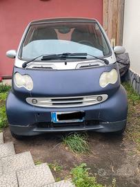 Smart benzina Anno 2001