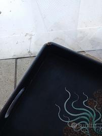 vassoio dipinto a mano in legno 