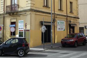 MAGAZZINO A COSENZA