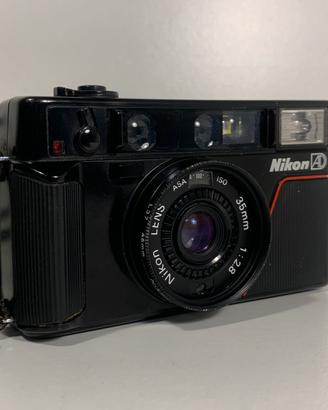 Fotocamera analogica Nikon L35AD