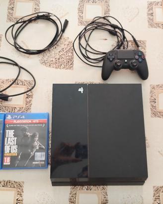 PlayStation 4 + due videogiochi 
