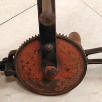 trapano a mano