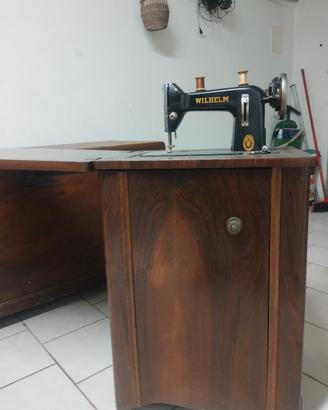 Macchina da cucire e mobile in legno anni '50 