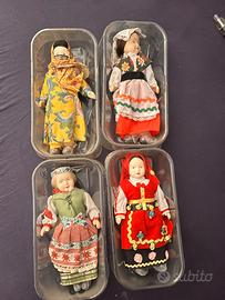 Collezione 100 bambole di porcellana costumi t