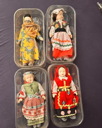 Collezione 100 bambole di porcellana costumi t