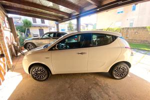 Lancia  Ypsilon