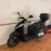Scooter sh 300