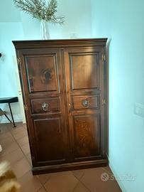 Armadio in legno stile rustico  Ottime condizion