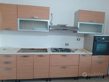  cucina in buone condizioni 