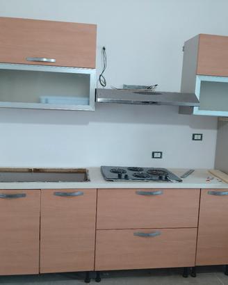  cucina in buone condizioni 