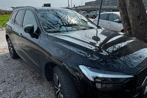 Volvo XC60 B4 Dark Plus Awd