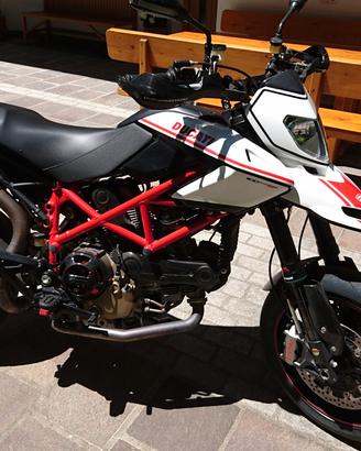 Ducati hypermotard 1100 evo sp