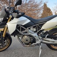 Aprilia Dorsoduro 750