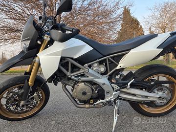 Aprilia Dorsoduro 750