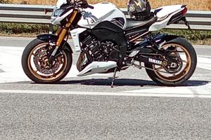 Yamaha fz8 