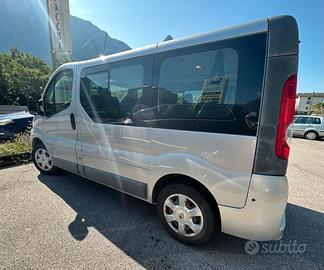 Renault Trafic T27 2.0 dCi/115 PC-TN Passenger Bla