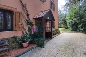 Villa di 284 m² con più di 5 locali a Collesalvett